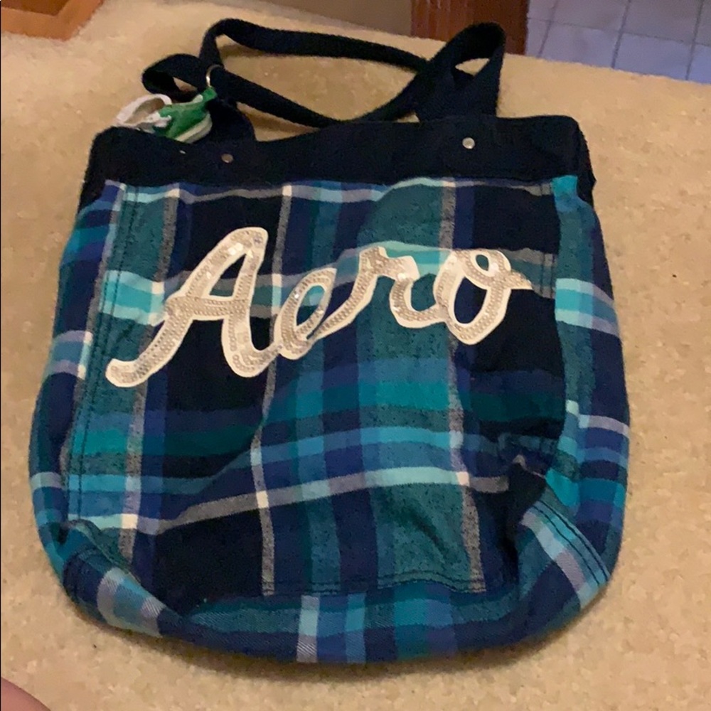 Aeropostale tote
